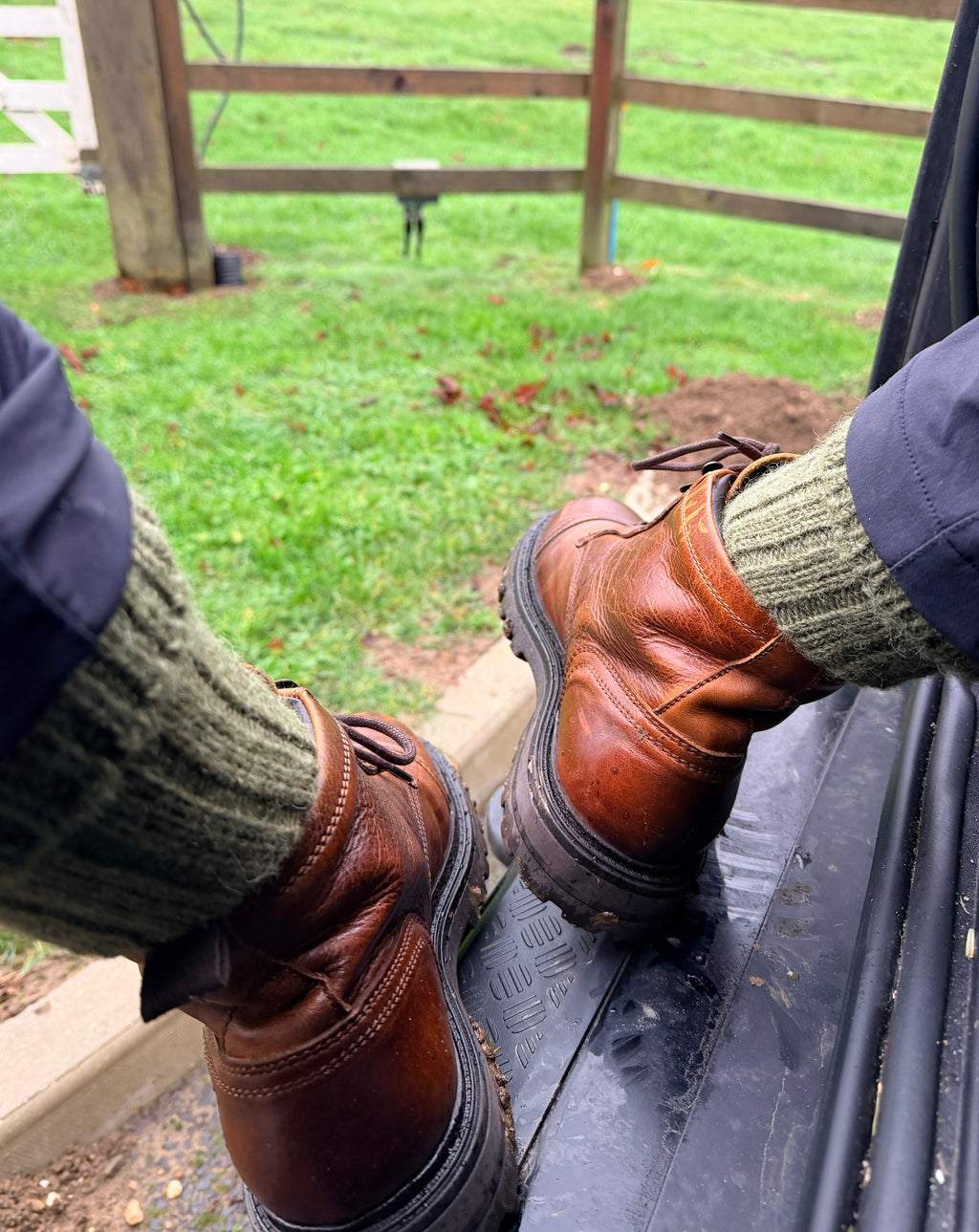 100% British Wool Boot Socks for Men & Women – Dark Apple Green Walking Socks