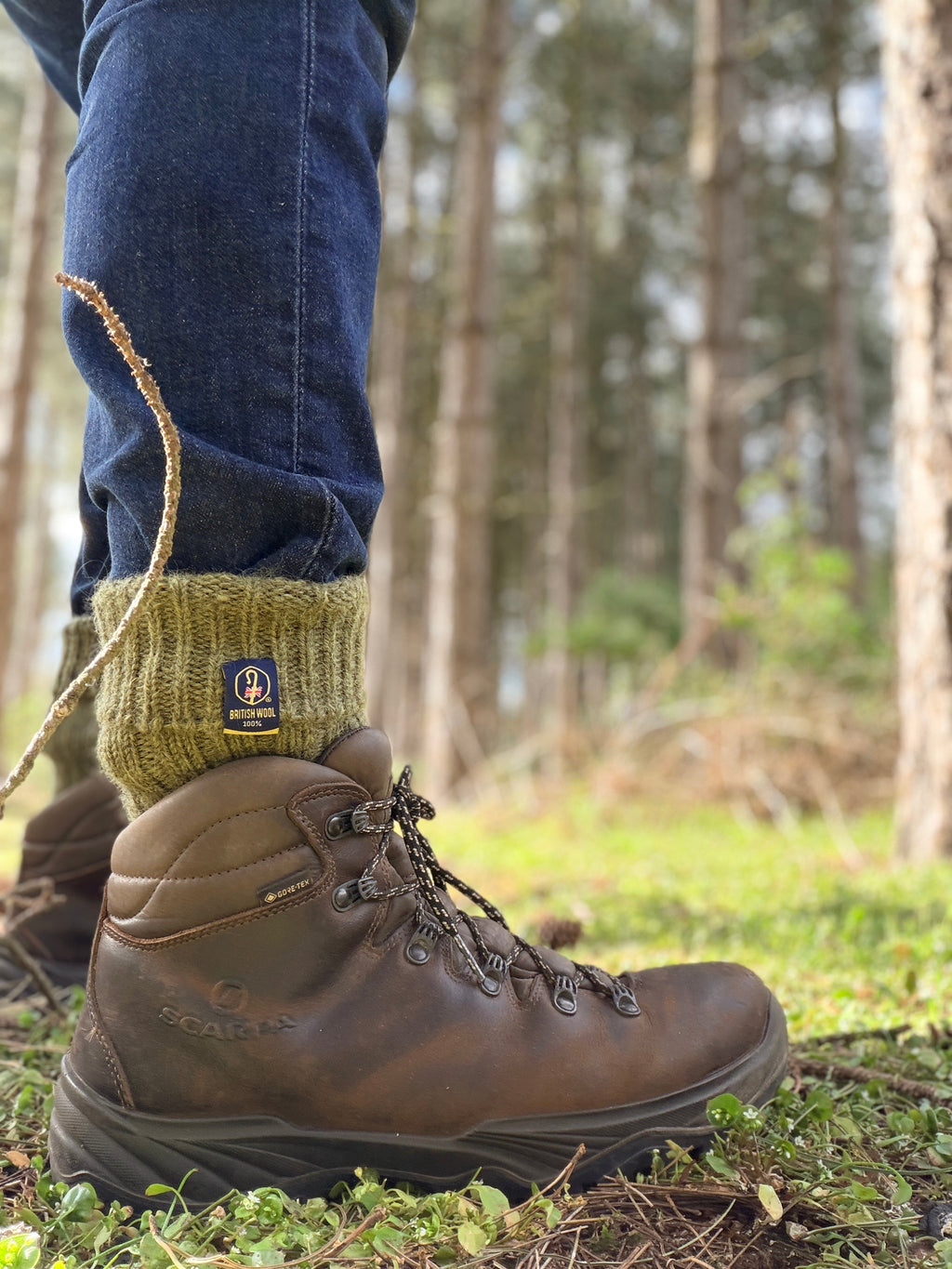 100% British Wool Boot Socks for Men & Women – Dark Apple Green Walking Socks